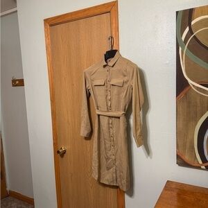 Banana Republic Factory NWT Size 0 Solid Tan Long Sleeve Knee-Length Shirt Dress